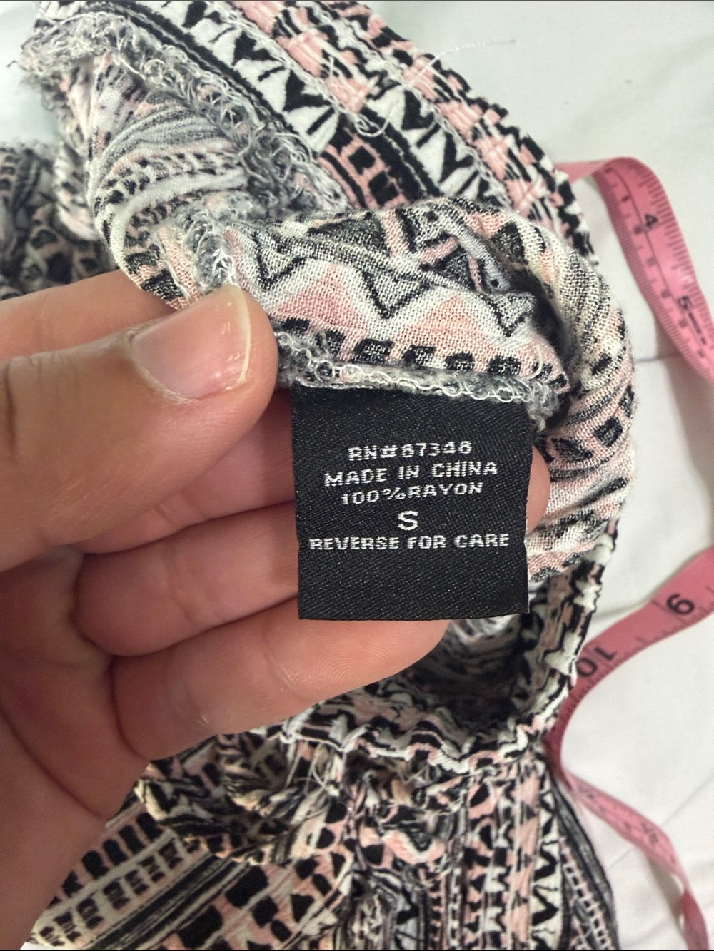 Robert Louis Black & White Printed Cropped Drawstring Pants - Picture 2 of 5